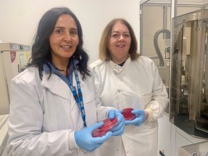Senior Biomedical Scientist Lisa Booth and South Eastern Trust Laboratory Services Manager Sinead Carty